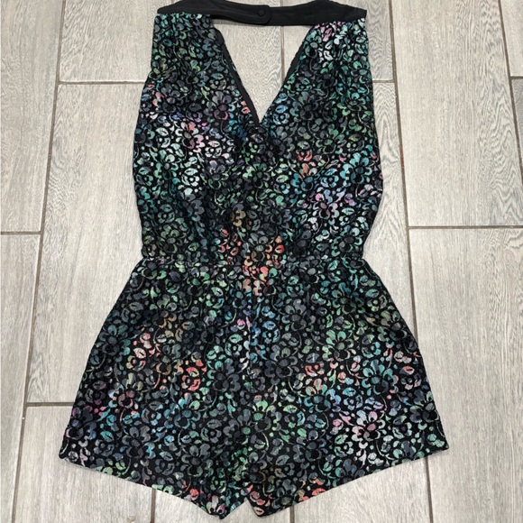 Parker Colorful Lace Romper Size XS - Picture 6 of 8